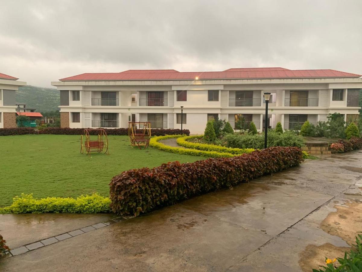 Mizzle Apartment Lonavala Ngoại thất bức ảnh