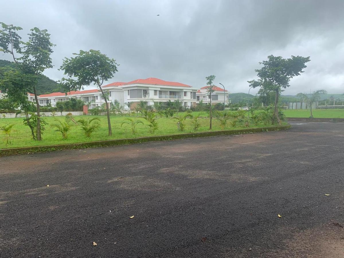 Mizzle Apartment Lonavala Ngoại thất bức ảnh