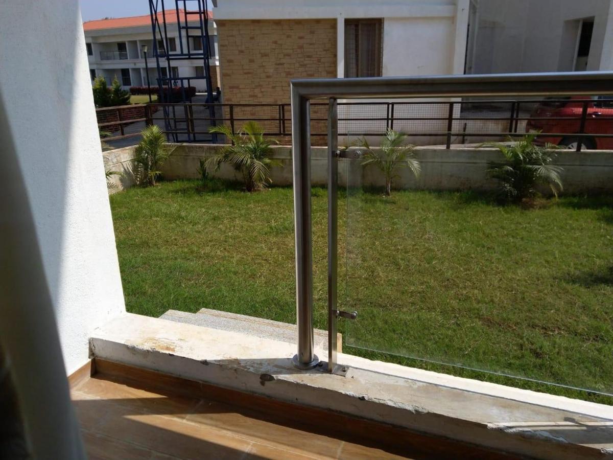Mizzle Apartment Lonavala Ngoại thất bức ảnh