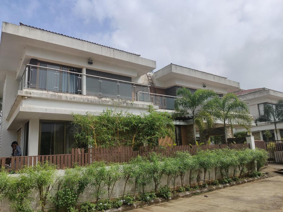Mizzle Apartment Lonavala Ngoại thất bức ảnh