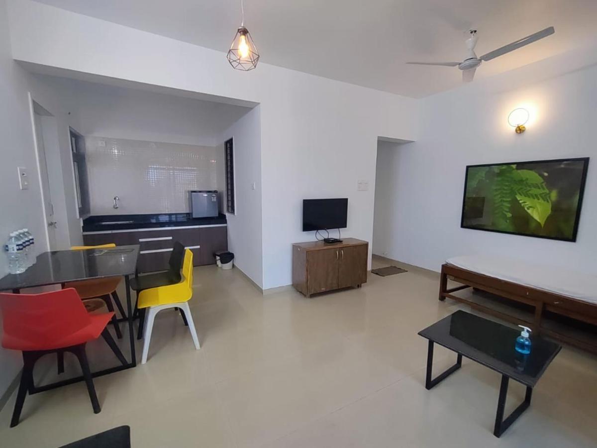 Mizzle Apartment Lonavala Ngoại thất bức ảnh